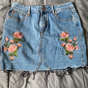 GUESS denim skirt